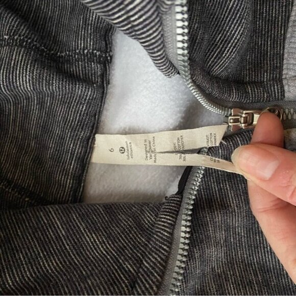 Lululemon Scuba Hoodie *PrintWee Are From Space Black Combo size 6 - Picture 13 of 13